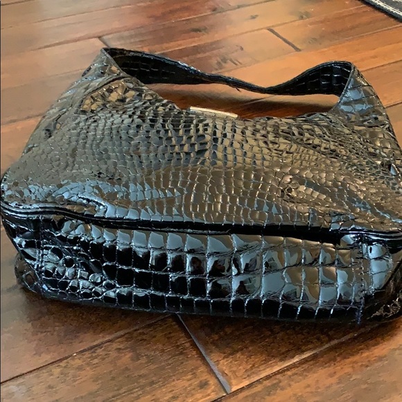 Michael Kors Black Patent Hobo Bag EUC! - Picture 4 of 10